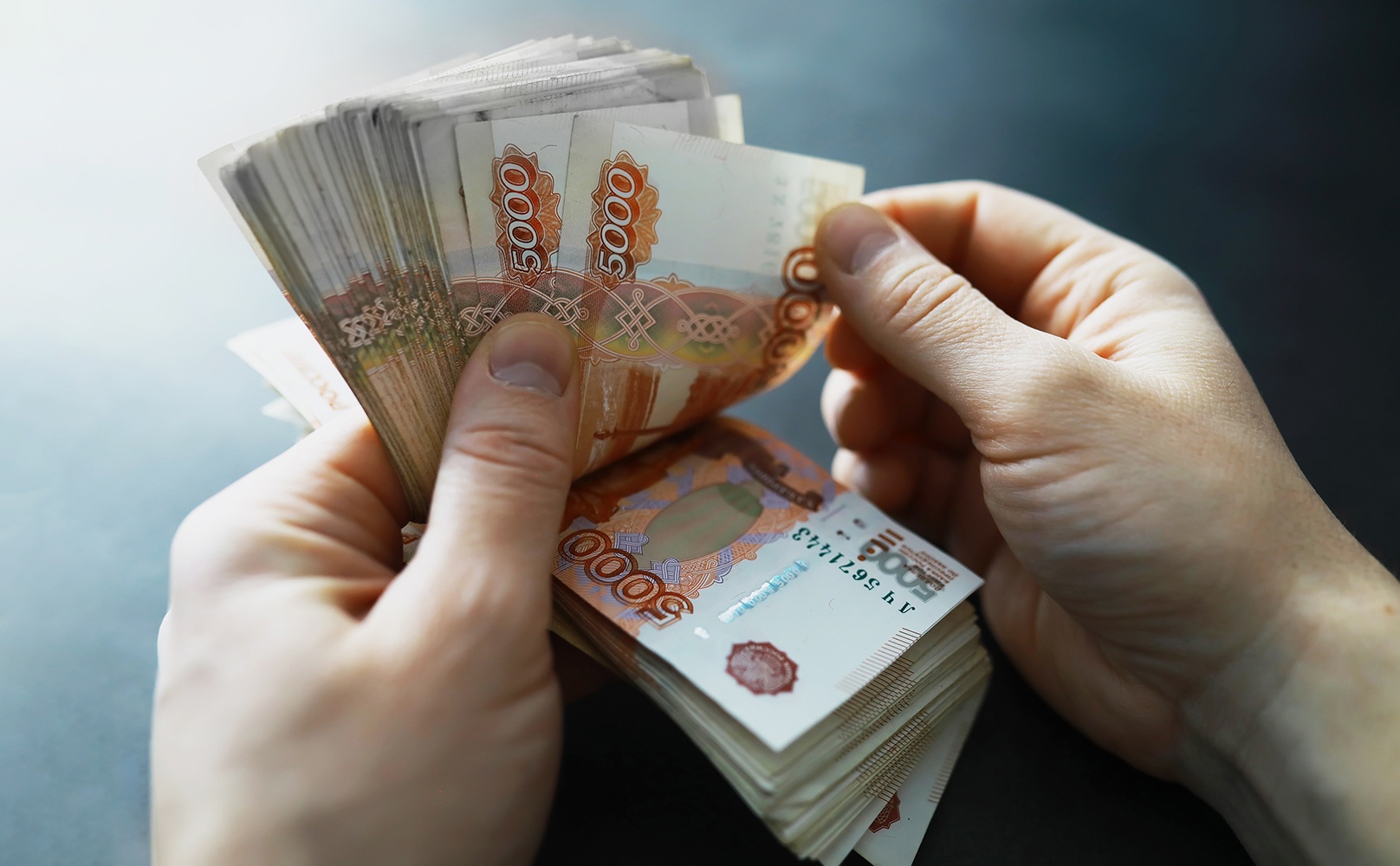 Изображение 1 к новости: Стали известны зарплаты руководителей тюменского «Центра занятости»